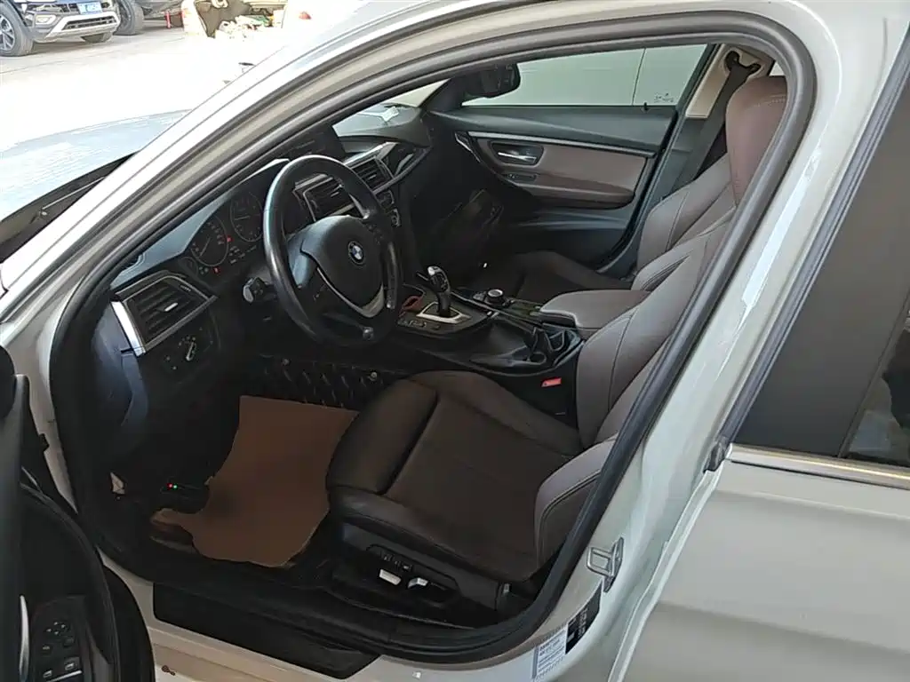 BMW 3 Series 2018 320Li Fashion Model купить на сайте DeffCars