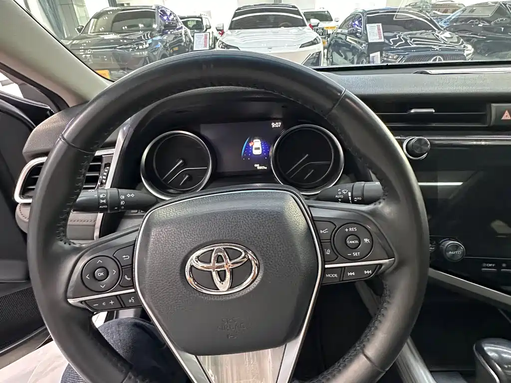 Camry 2019 facelift Shuangqing 2.5HG luxury version купить на сайте DeffCars
