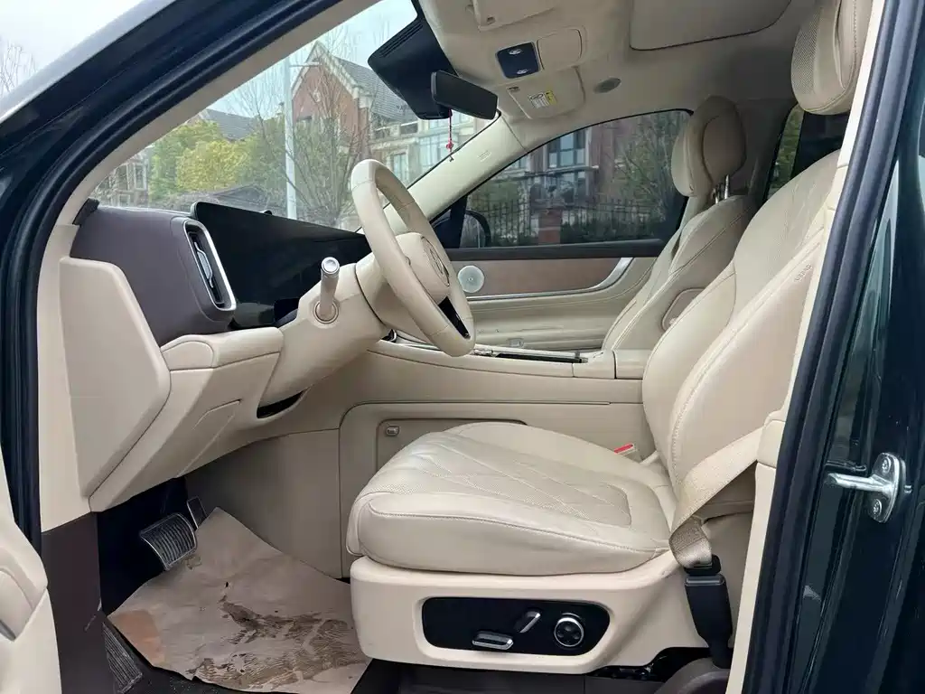 Wenjie M9 2024 extended range Ultra version 52kWh 6-seater version купить на сайте DeffCars