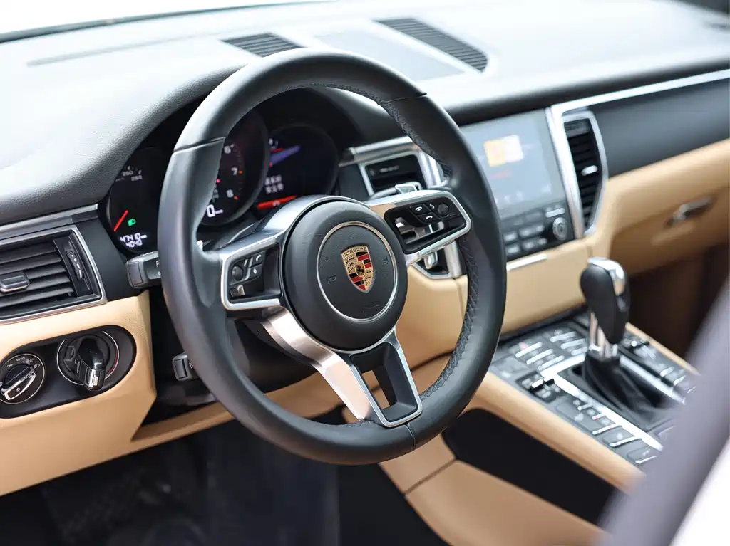 Macan 2017 Macan 2.0T купить на сайте DeffCars