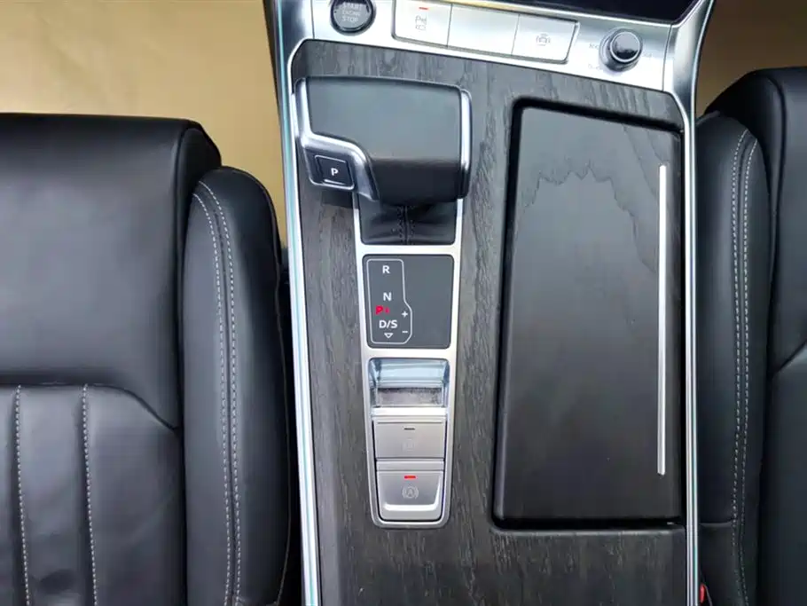 Audi A6L 2023 facelift 45 TFSI premium model купить на сайте DeffCars