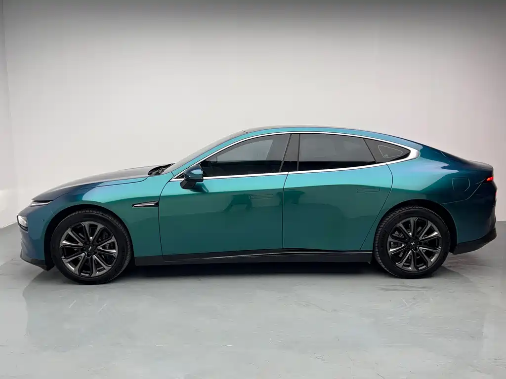 Xpeng P7 2022 model 670N+ купить на сайте DeffCars