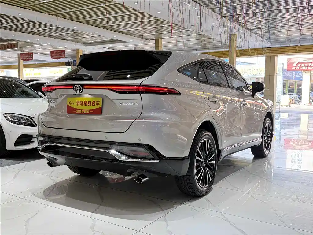 Vesa 2022 2.0L CVT two-wheel drive premium version купить на сайте DeffCars