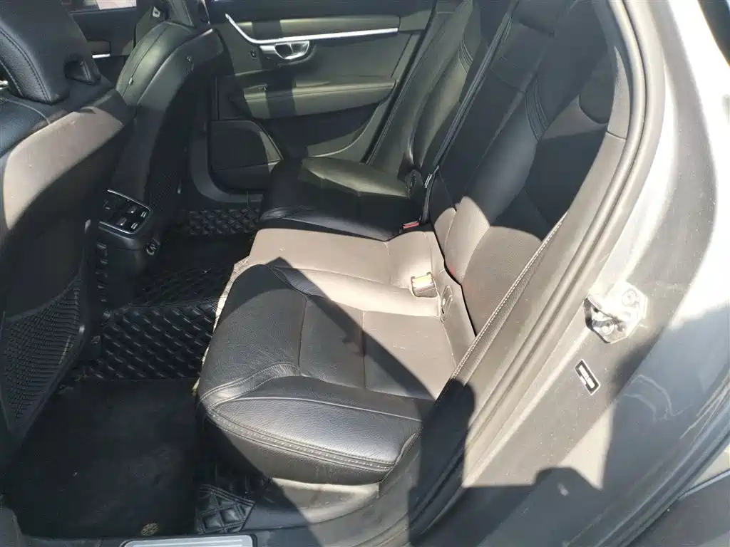 Volvo V90 2020 facelift Cross Country T5 AWD Zhiyuan Edition купить на сайте DeffCars