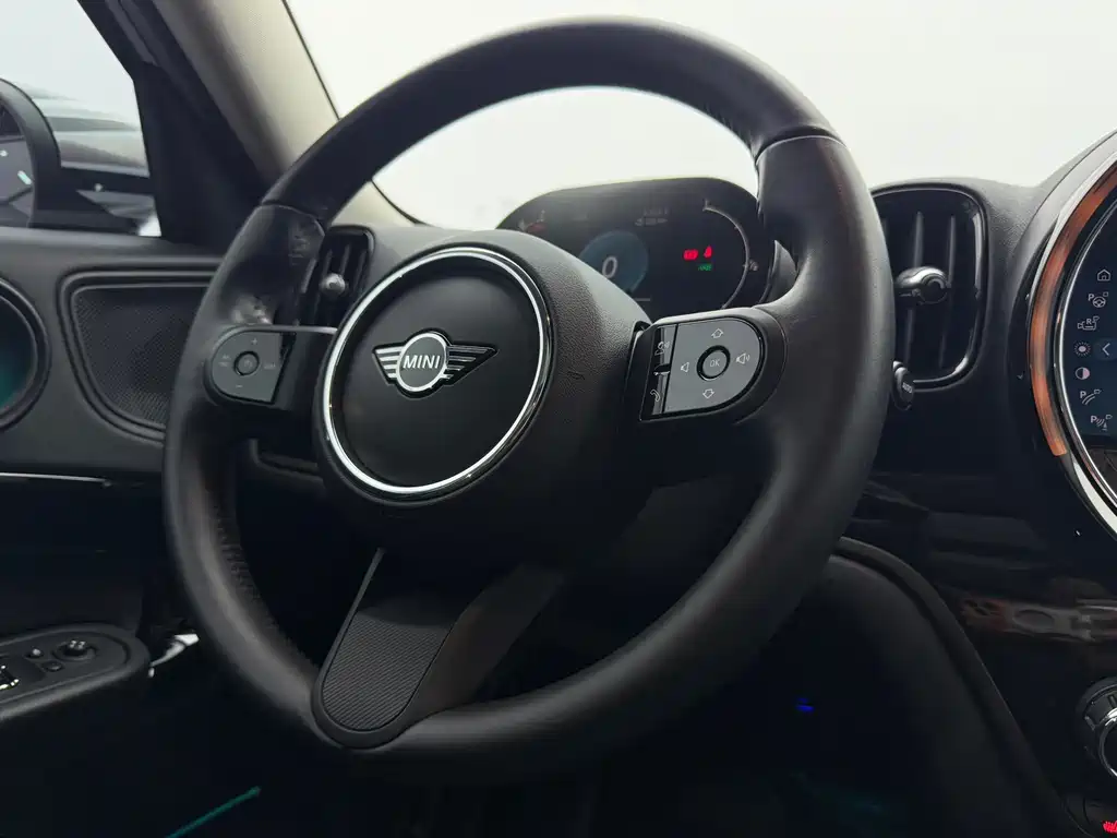 COUNTRYMAN 2022 1.5T COOPER ALL4 купить на сайте DeffCars