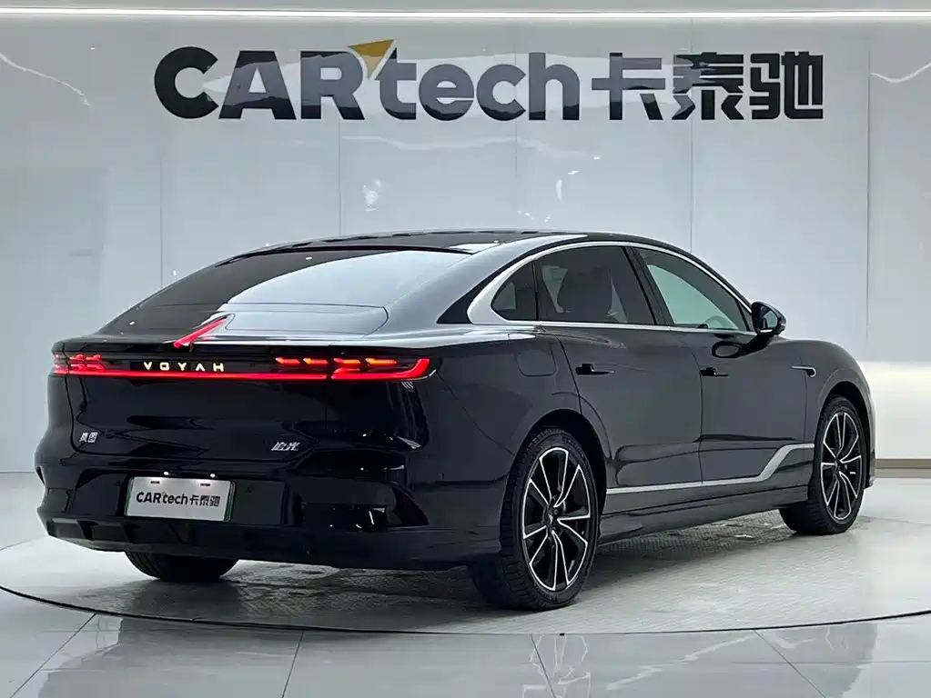 Lantu Chasing Light 2024 PHEV four-wheel drive ultra-long range flagship version купить на сайте DeffCars