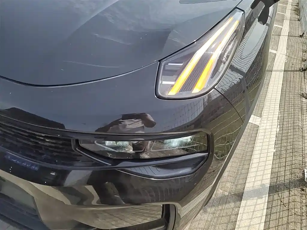 Lynk & Co 01 2023 1.5TD EM-F PM купить на сайте DeffCars