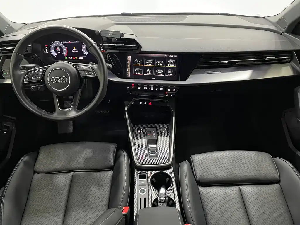 Audi A3 2022 Sportback 35 TFSI Enterprising and Elegant Model купить на сайте DeffCars