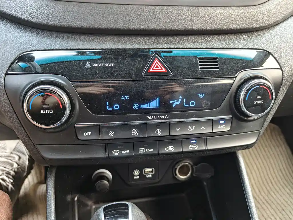 Tucson 2015 1.6T dual-clutch two-wheel drive intelligent model купить на сайте DeffCars