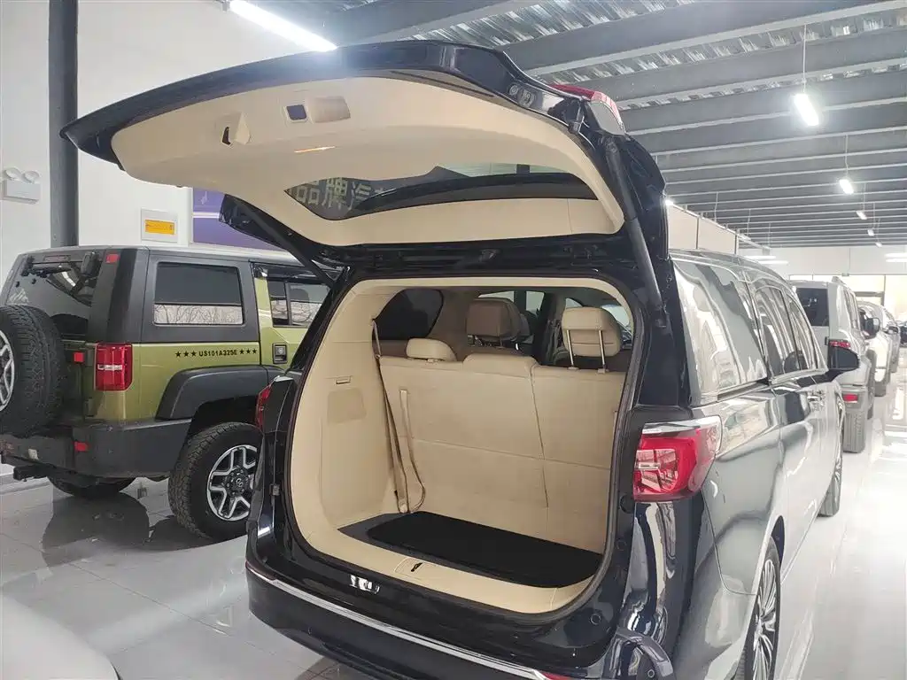 Buick GL8 2023 ES Lu Zun flagship model купить на сайте DeffCars