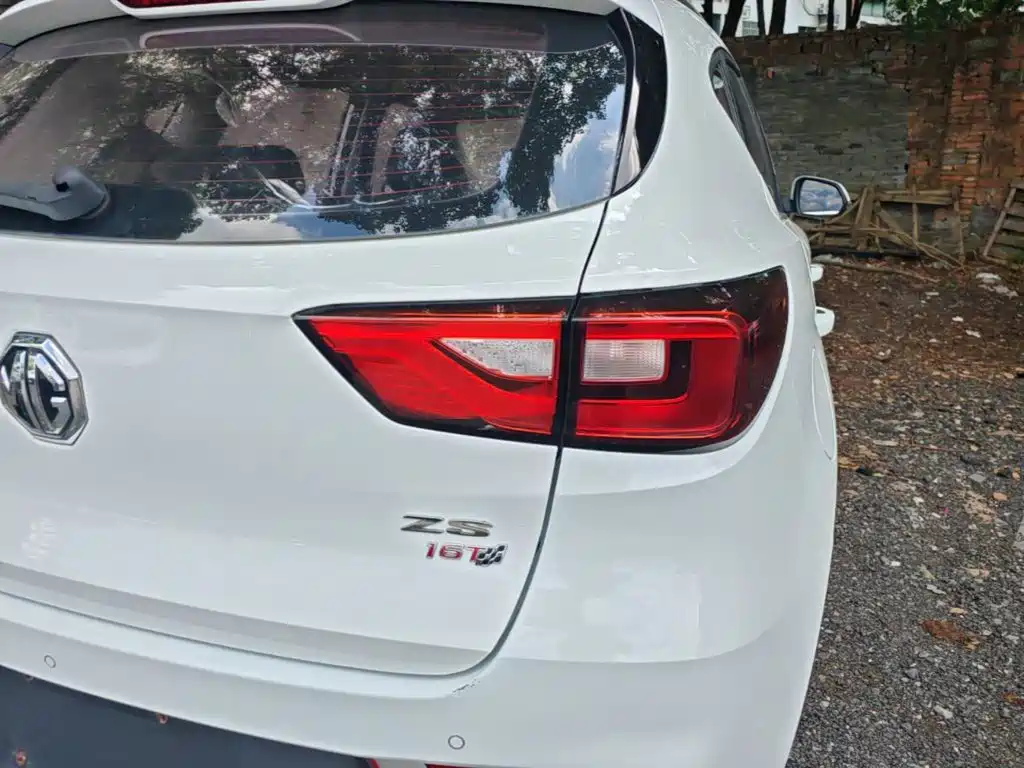MG ZS 2017 16T automatic flagship Internet version купить на сайте DeffCars
