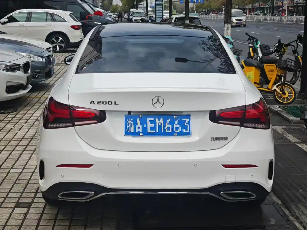 Mercedes-Benz A-Class 2021 A 200 L Sports Sedan Fashionable купить на сайте DeffCars