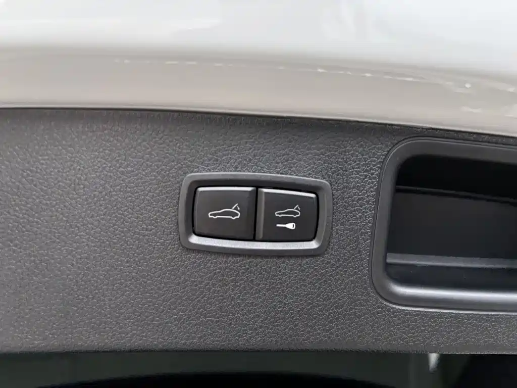 Macan 2022 Macan 2.0T купить на сайте DeffCars