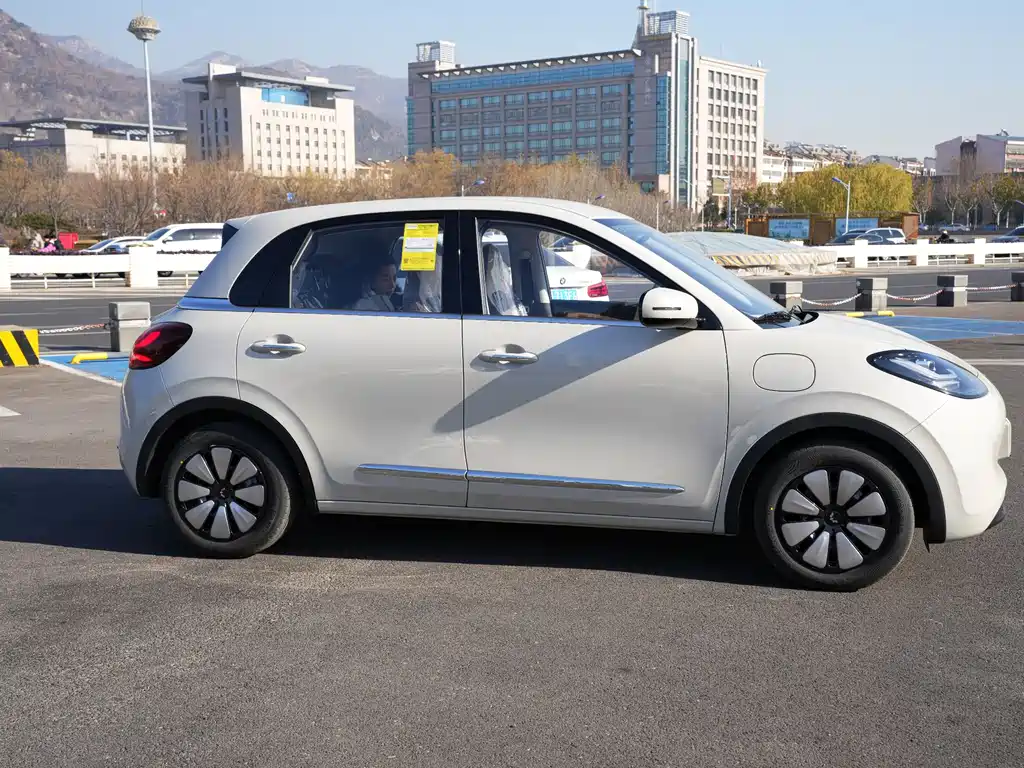 Wuling Bingo 2024 model 333km Yuexiang model купить на сайте DeffCars