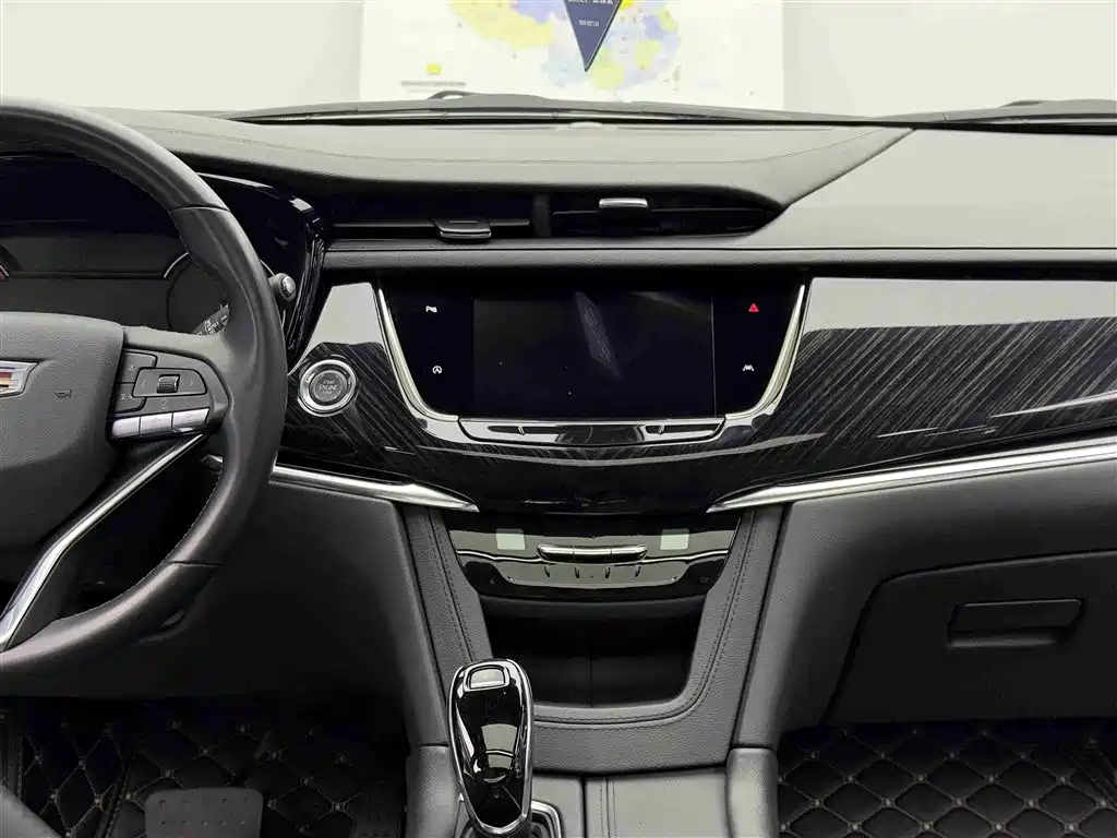 Cadillac XT6 2022 2.0T seven-seat two-wheel drive luxury model купить на сайте DeffCars