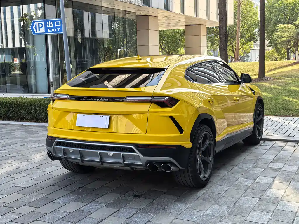 Urus 2021 4.0T V8 купить на сайте DeffCars