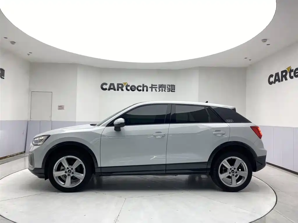Audi Q2L 2022 35 TFSI Enterprising and Elegant Model купить на сайте DeffCars
