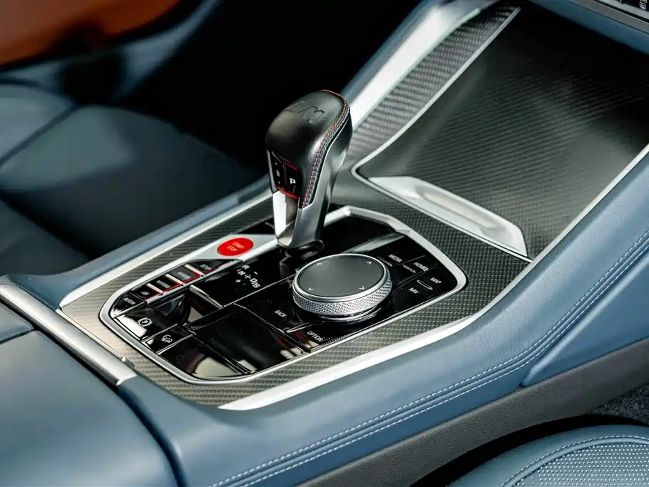 BMW XM 2023款 基本型 купить на сайте DeffCars