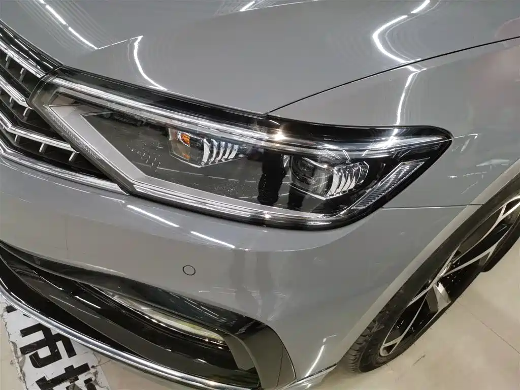 Magotan 2023 2 million commemorative edition 330TSI DSG luxury model купить на сайте DeffCars