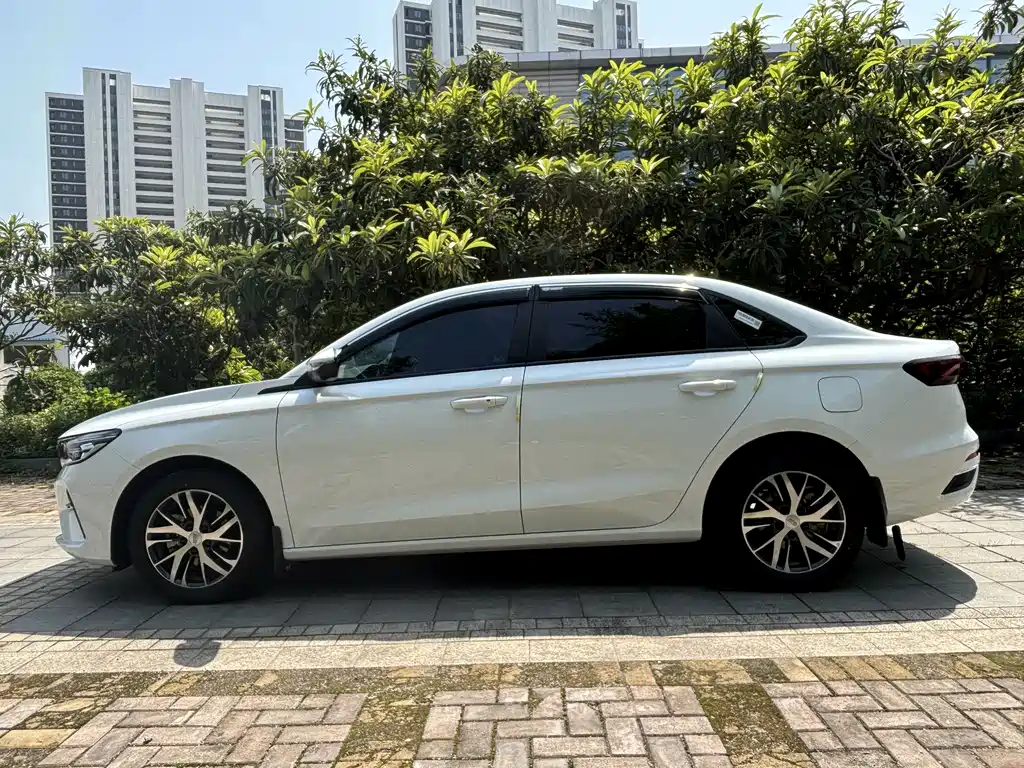 Emgrand 2025 4th Generation 1.5L CVT Dragon Edition купить на сайте DeffCars
