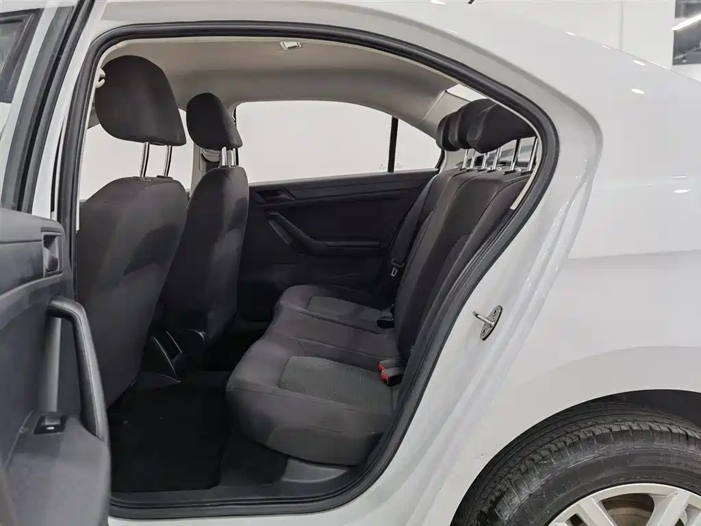 Jetta 2019 Dream Edition 1.4L Manual Fashion купить на сайте DeffCars