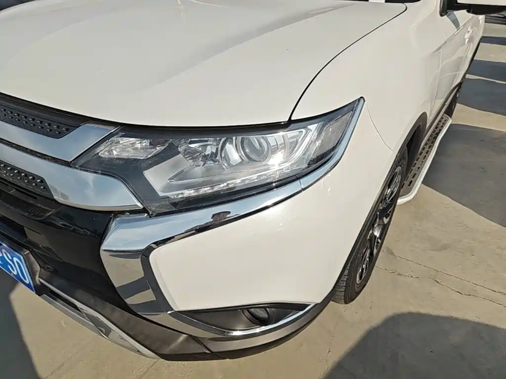 Outlander 2020 2.0L 2WD Smooth Edition 5 seats купить на сайте DeffCars
