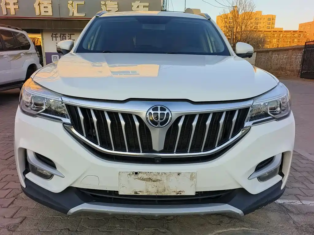Zhonghua V6 2018 1.5T automatic flagship model купить на сайте DeffCars