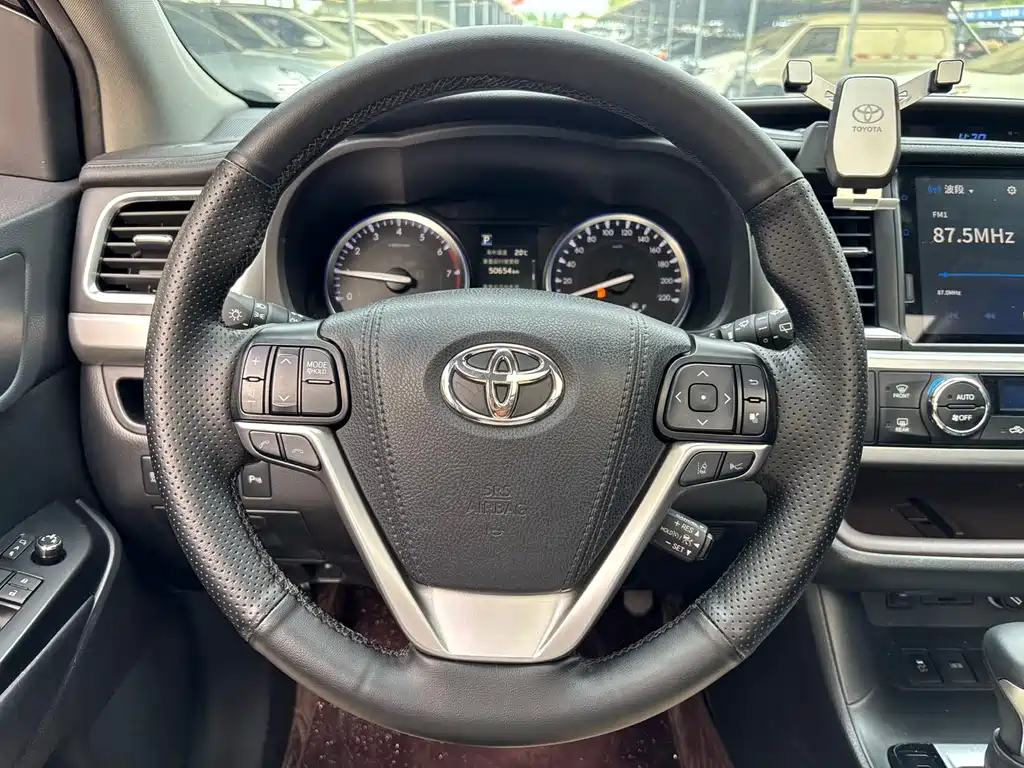 Highlander 2021 2.0T four-wheel drive luxury version 7 seats купить на сайте DeffCars