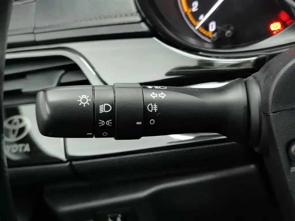 YARiS L Zhixuan 2022 model Zhixuan X 1.5L CVT leading PLUS version купить на сайте DeffCars