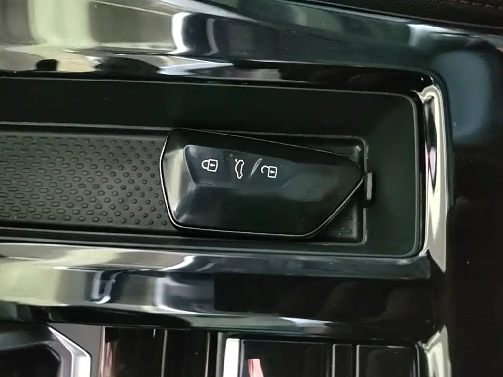 Lingdu 2024 Lingdu L 280TSI DSG spicy version купить на сайте DeffCars