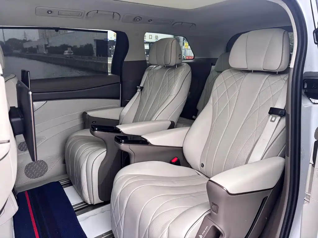 Denza D9 2022 DM-i 970 four-wheel drive flagship model купить на сайте DeffCars