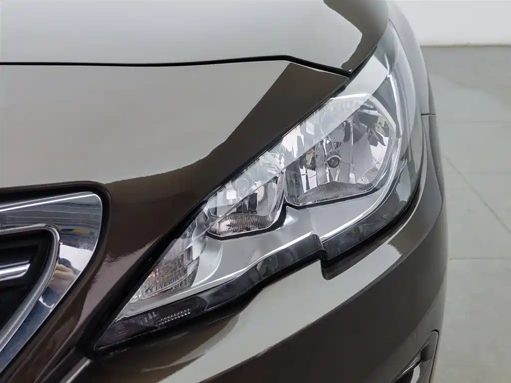Peugeot 408 2015 1.2T automatic luxury version купить на сайте DeffCars