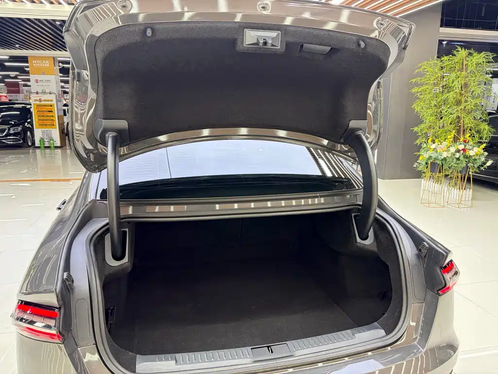 Lincoln Z 2022 iCool Exclusive Edition купить на сайте DeffCars