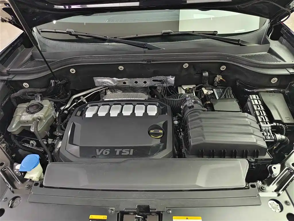 Touron 2021 530 V6 four-wheel drive flagship version купить на сайте DeffCars