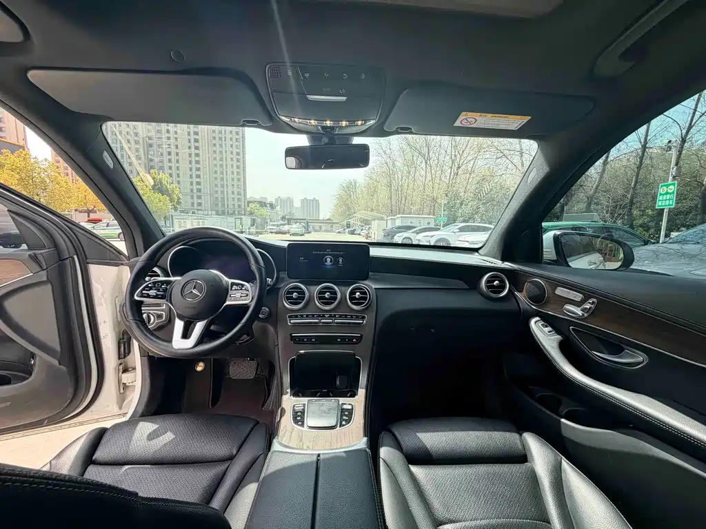 Mercedes-Benz GLC 2021 GLC 260 L 4MATIC luxury model купить на сайте DeffCars