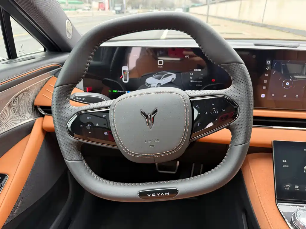 Lantu Chasing Light 2024 PHEV four-wheel drive ultra-long range flagship version купить на сайте DeffCars