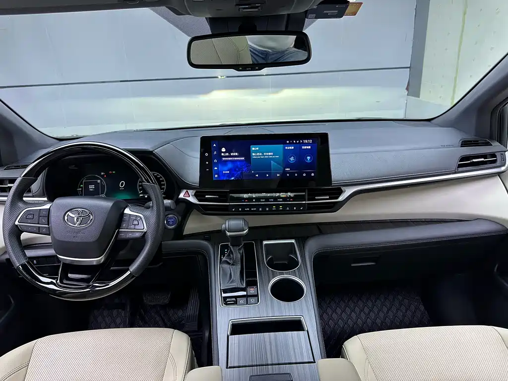 SIENNA 2021 2.5L Hybrid Extreme Edition купить на сайте DeffCars
