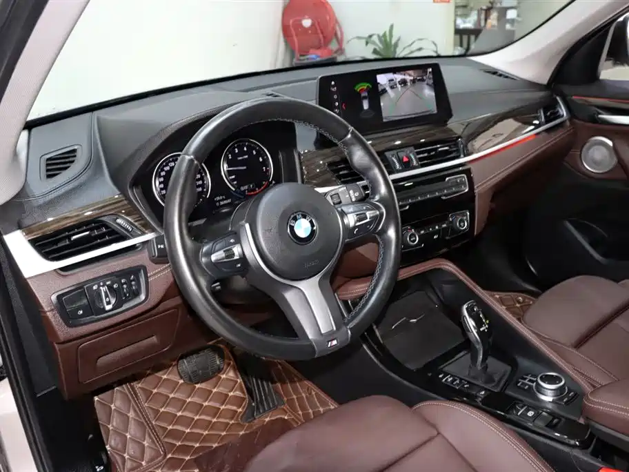 BMW X1 2022 xDrive25Li Exclusive Model купить на сайте DeffCars