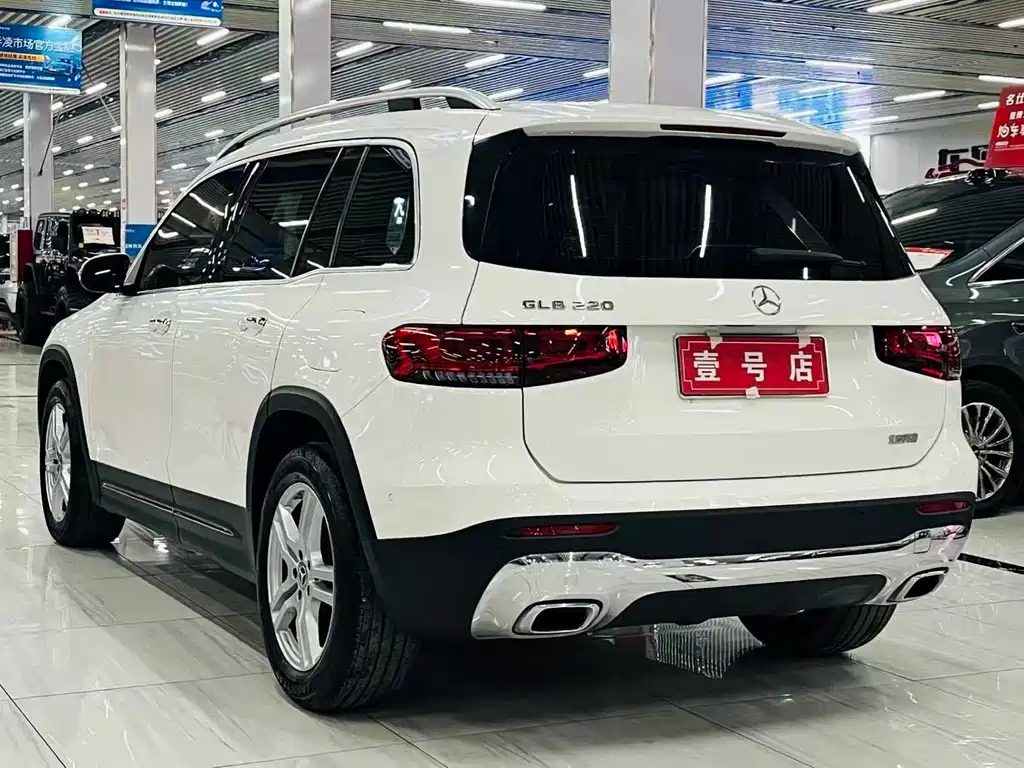Mercedes-Benz GLB 2023 facelift GLB 200 dynamic купить на сайте DeffCars