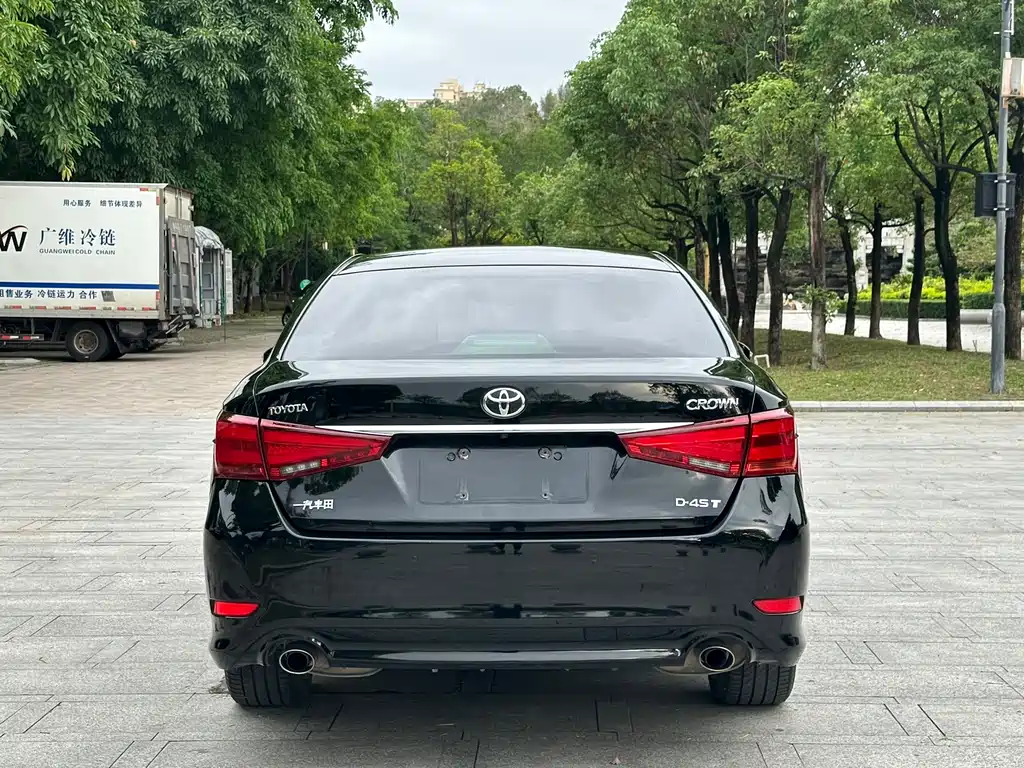 Crown 2018 2.0T Sports Edition купить на сайте DeffCars