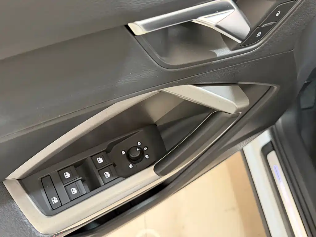 Audi Q3 2022 35 TFSI Fashionable and Elegant купить на сайте DeffCars