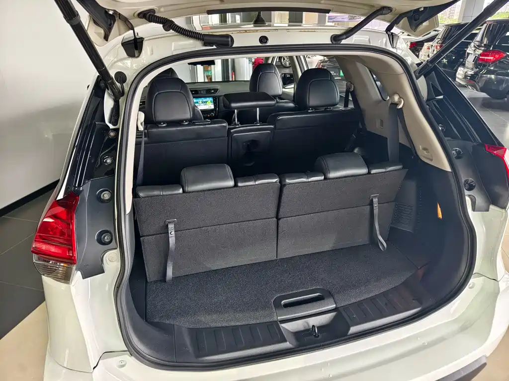X-Trail 2019 2.5L CVT Intelligent Connected Seven-Seater Leading Edition 4WD купить на сайте DeffCars