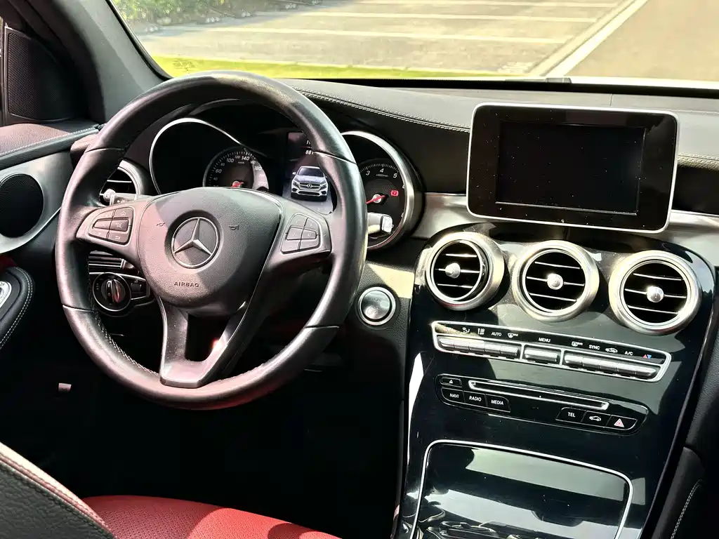 Mercedes-Benz GLC Coupe 2019 GLC 200 4MATIC Coupe SUV купить на сайте DeffCars