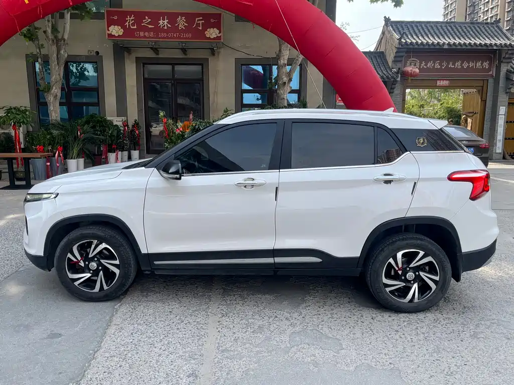 Baojun 510 2018 1.5L Automatic Anniversary Special Edition National V купить на сайте DeffCars