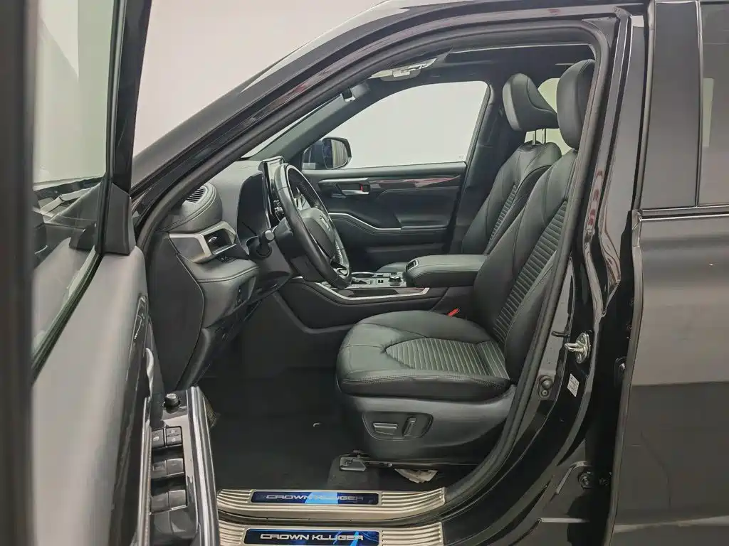 Crown Lufang 2022 2.0T four-wheel drive premium version купить на сайте DeffCars