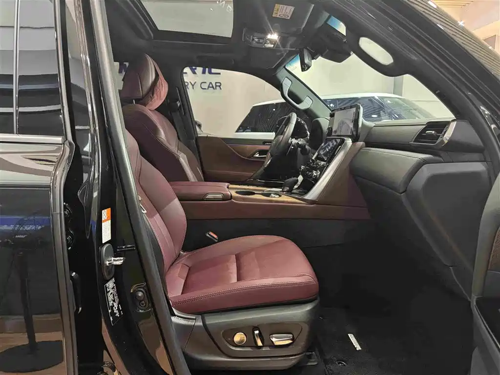 Lexus LX 2025 700h Territory Edition купить на сайте DeffCars