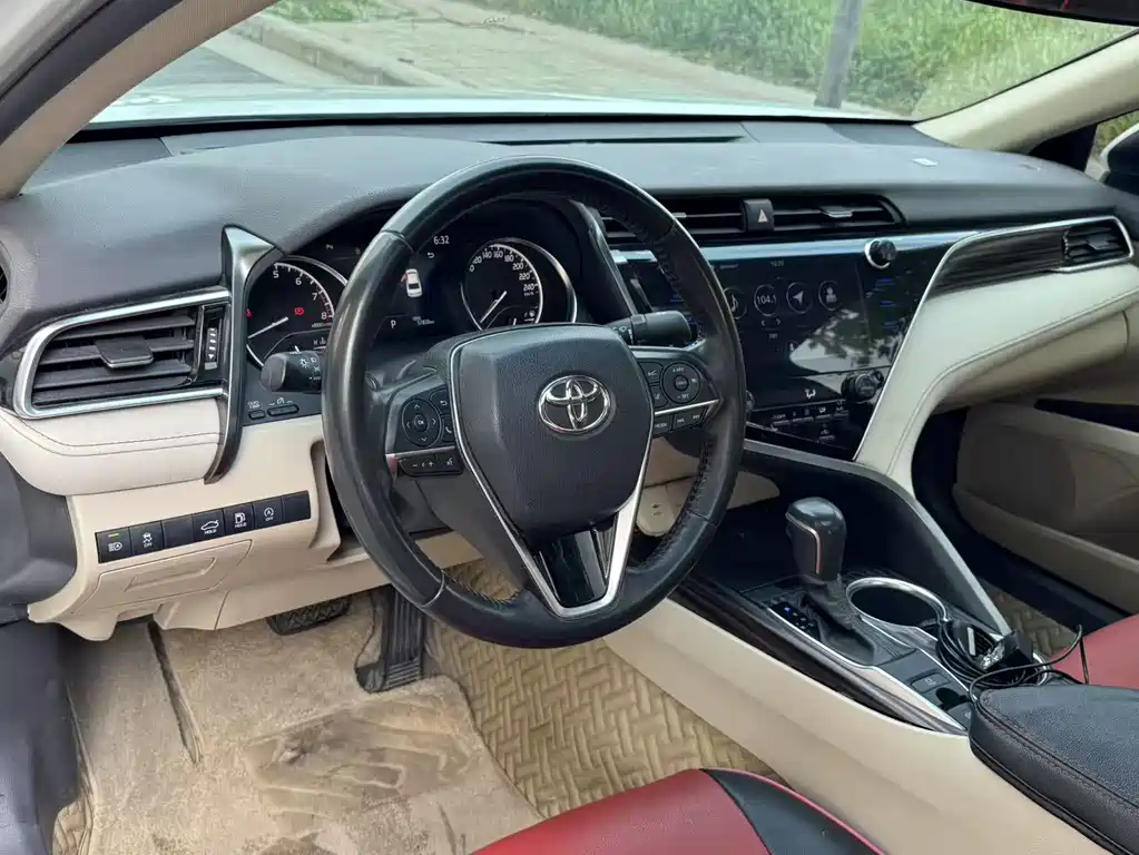 Camry 2019 2.0G Deluxe Edition National V купить на сайте DeffCars