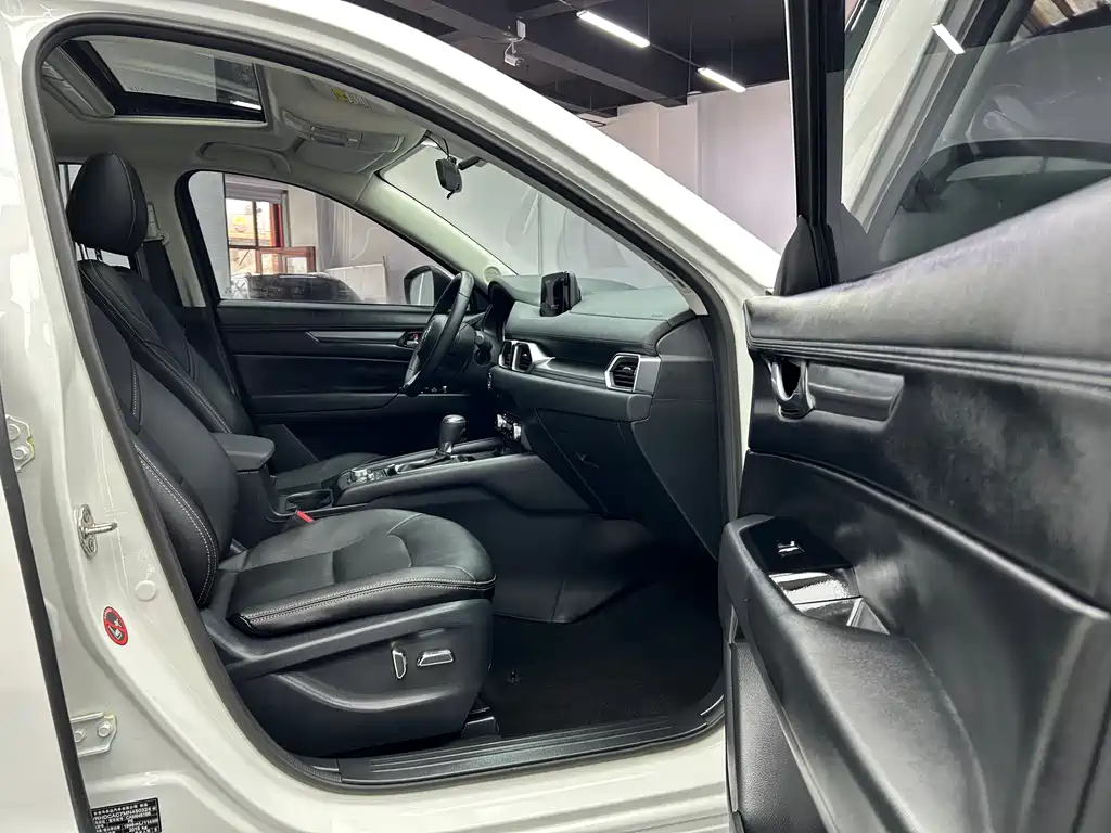 Mazda CX-5 2021 2.0L automatic two-wheel drive smart model купить на сайте DeffCars
