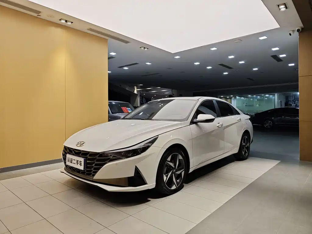 Elantra 2022 1.5L CVT LUX Premium Edition купить на сайте DeffCars