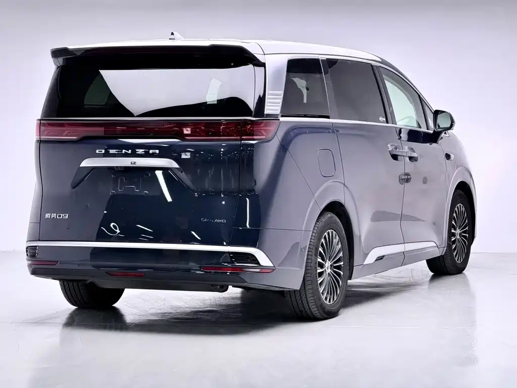 Denza D9 2025 DM-i smart driving version 1020 four-wheel drive flagship model купить на сайте DeffCars